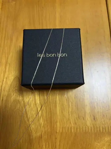les bon bon sophie necklace 골드