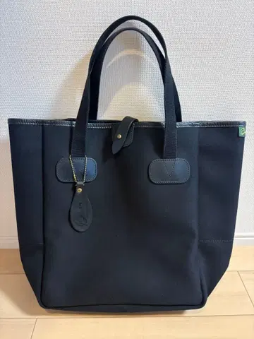 새상품급 브래디 백 블랙 Brady