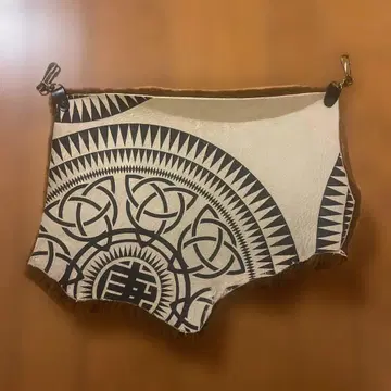 GARA MOUTON BUM FLAP