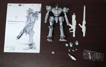 ARMOR CORE 아스피나 화이트 그린토 조립만 한 프라모델