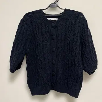 ZARA 케이블 니트 가디건