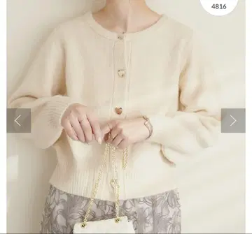 natural couture 하트 단추 크루넥 가디건 아이보리 화이트