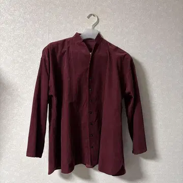 요건 레일의 자켓입니다.