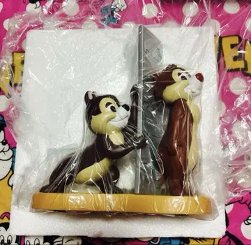 디즈니 스토어 칩과 데일 피규어