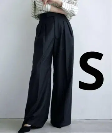 울 블렌드 투 턱 스트레이트 팬츠 블랙 S 사이즈