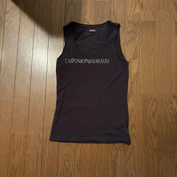 EMPORIO ARMANI 블랙 탱크탑