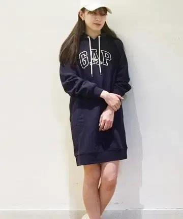 [ 미사용 새상품 ] GAP 아치 로고 후드티 원피스