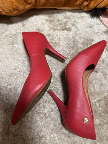 Vizzano 레드 스틸레토 힐