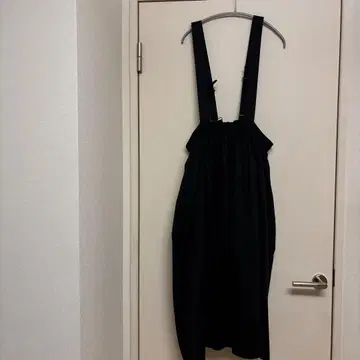 skep 블랙 서스펜더 플레어 스커트