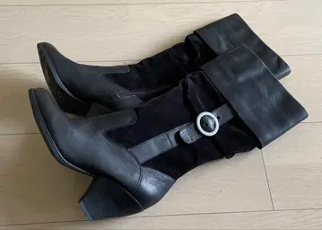 Clarks 롱 부츠