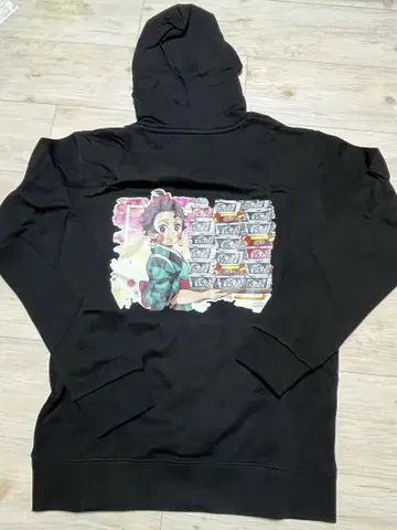 [ 미사용 ] 귀멸의 칼날 돈베에 후드티 L 사이즈