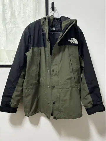 THE NORTH FACE 마운틴 라이트 자켓