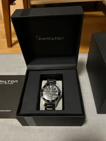 해밀턴 카키 네이비 스큐바 오토 H82315131