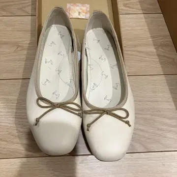 Ing 아이보리 리본 포함 발레 슈즈 새상품급