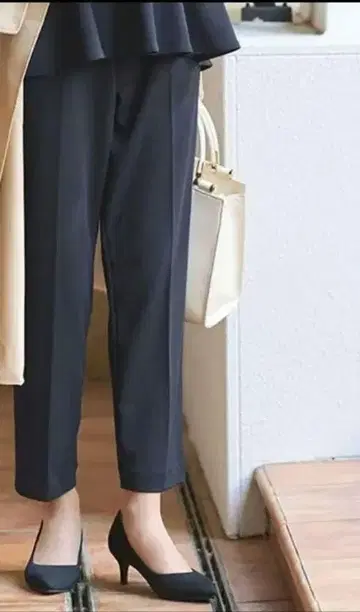 새상품 허니즈 3L 테이퍼드 팬츠 미이지 시리즈 네이비 컬러 블랙 2도
