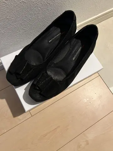 현행 네이비 컴포지션9 레어 사이즈 26cm