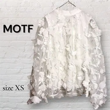 [ MOTF ] 플라워 자수 블라우스 XS (화이트)