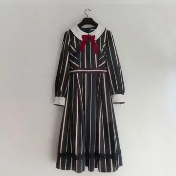 axes femme kawaii 액시즈 레지멘 원피스