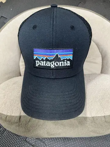 patagonia 블랙 트래커 캡