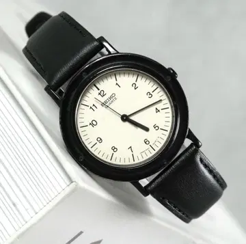 초레어 가동품 SEIKO 샤리오 1982년제 오리지널 벨트 새상품