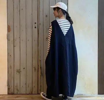 nest Robe 한정판 블랙 린넨 백 V넥 원피스 (cheer 삿포로)