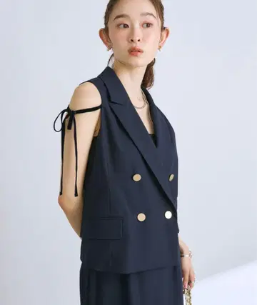 이번 시즌 신상! 포플린 숏 베스트 라 부티크 봉봉