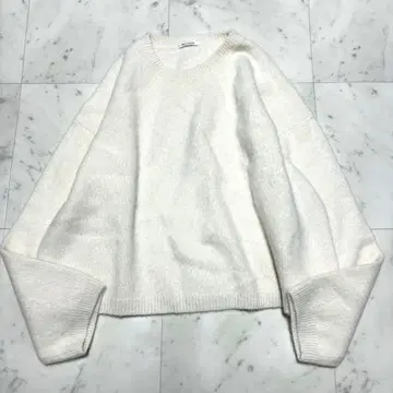 윔 가젯 램스울 루즈핏 박스 실루엣 크롭 기장 와이드 슬리브