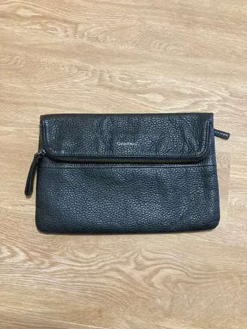 Calvin Klein 블랙 가죽 클러치백 세컨드 백