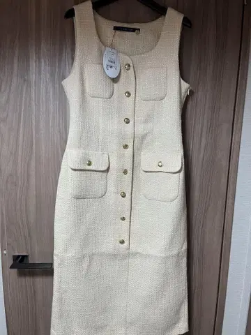 택 포함 미사용 새상품 핀 골드 버튼 트위드 점프 스커트