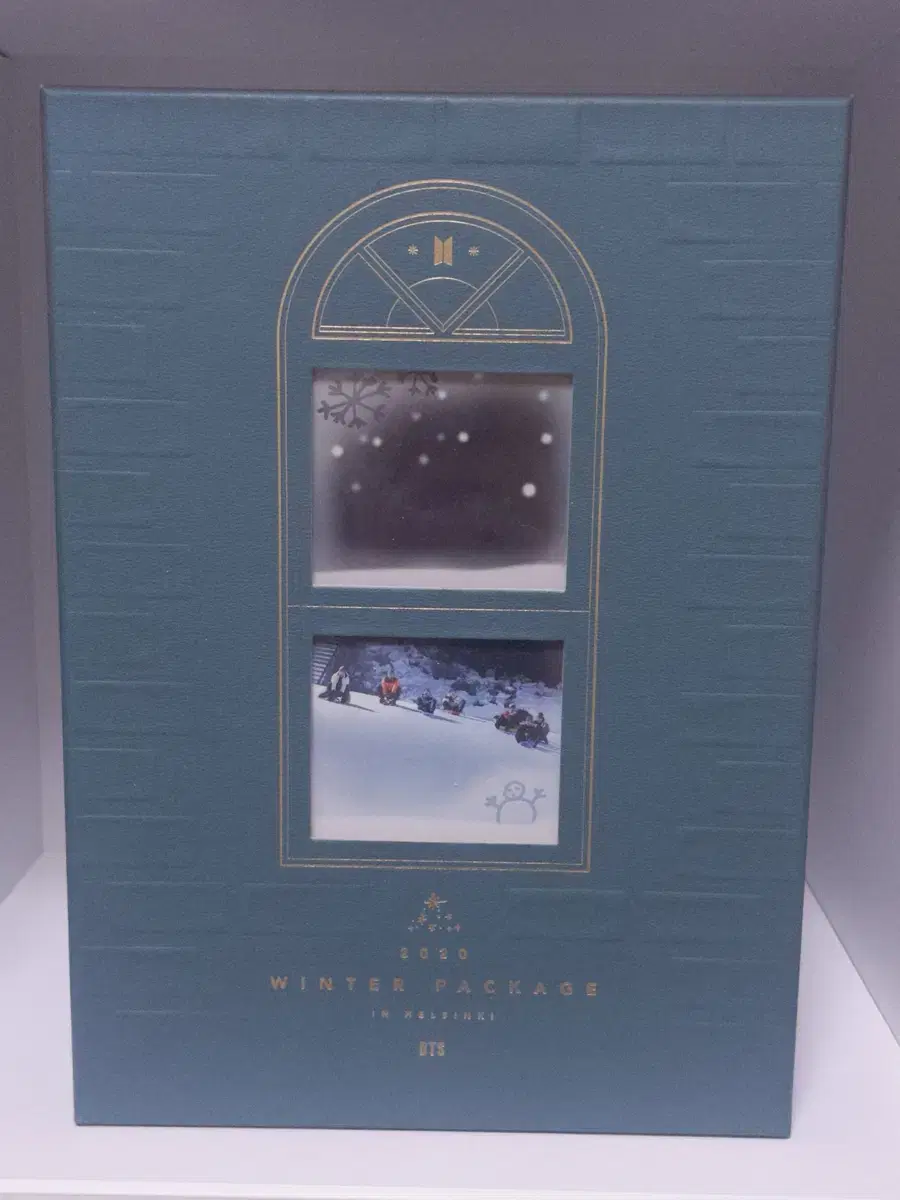 (Mini Photobook Jimin) Bangtan 2020 Winter Package (Includes Extras)