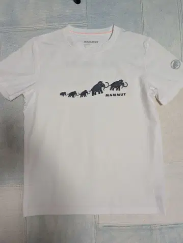 MAMMUT 화이트 T셔츠 L 사이즈