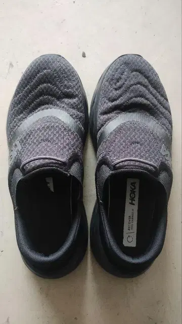 HOKA RECOVERY SHOE 2 27cm