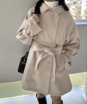 새상품 OLIVE des OLIVE 멀티 컬러 요크 미들 코트 아이보리