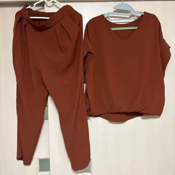 브라운 V넥 셋업