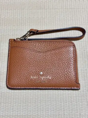 [ 미사용 새상품 ] kate spade 브라운 패스 케이스