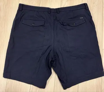 HUGO BOSS 숏팬츠