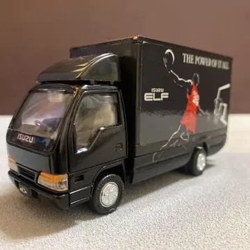 1/43 이스즈 엘프
