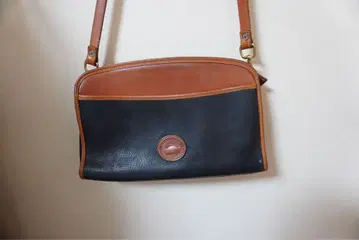 [ 새상품급 ] DOONEY&BOURKE 숄더백