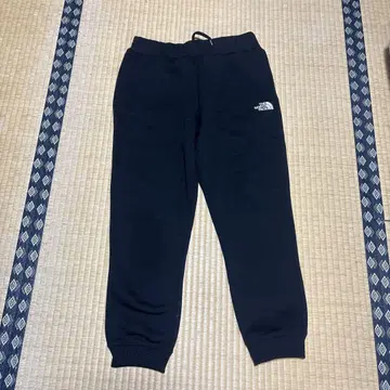 새상품급! THE NORTH FACE 블랙 스웨트 팬츠 S 사이즈