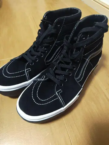 VANS 블랙 하이컷 통굽 스니커즈 27cm