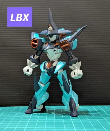 LBX 트리토논 / 골판지 전기 조립 완료 정크 취급 / 프라모델