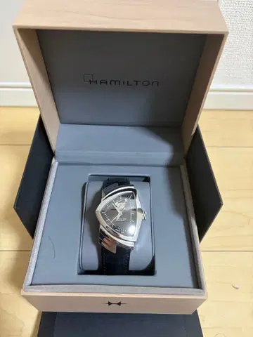 해밀턴 벤츄라 자동 와인딩 시계