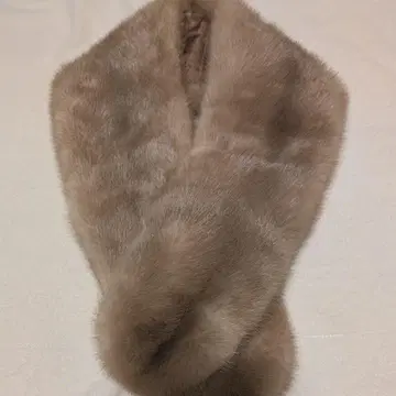 베이지 퍼스트올