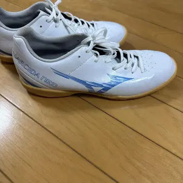 미즈노 모나시다 네오 실내용 풋살화 26cm