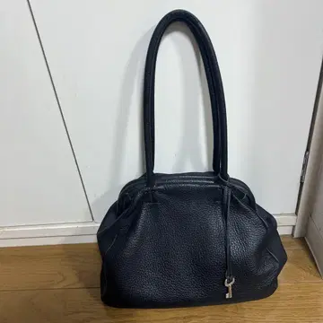 새상품급! 블랙 소가죽 핸드백