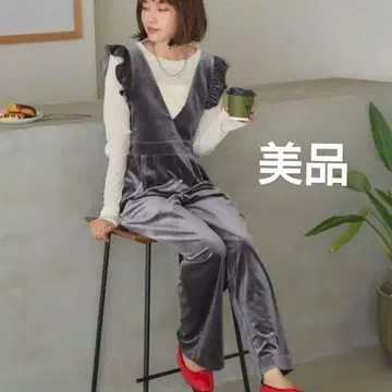 새상품급 titivate 티티베이트 프릴 올인원 살로펫 그레이