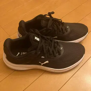 PUMA Fit+ 블랙 스니커즈