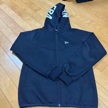 NEW ERA 뉴에라 속건성 나일론 후드티 자켓 S 사이즈