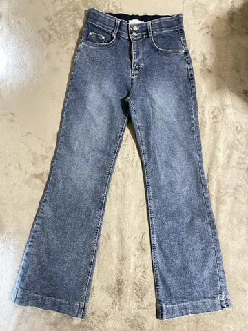 qung 스티치 헴 스트레이트 플레어 데님