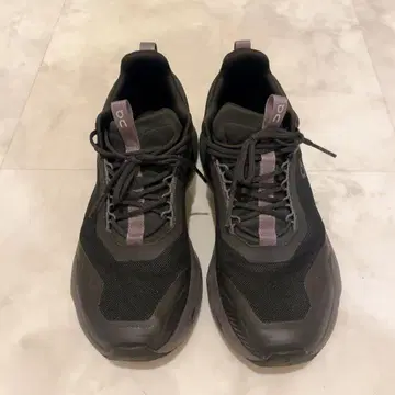 온 On Cloudnova X 클라우드노바 X 26.5cm